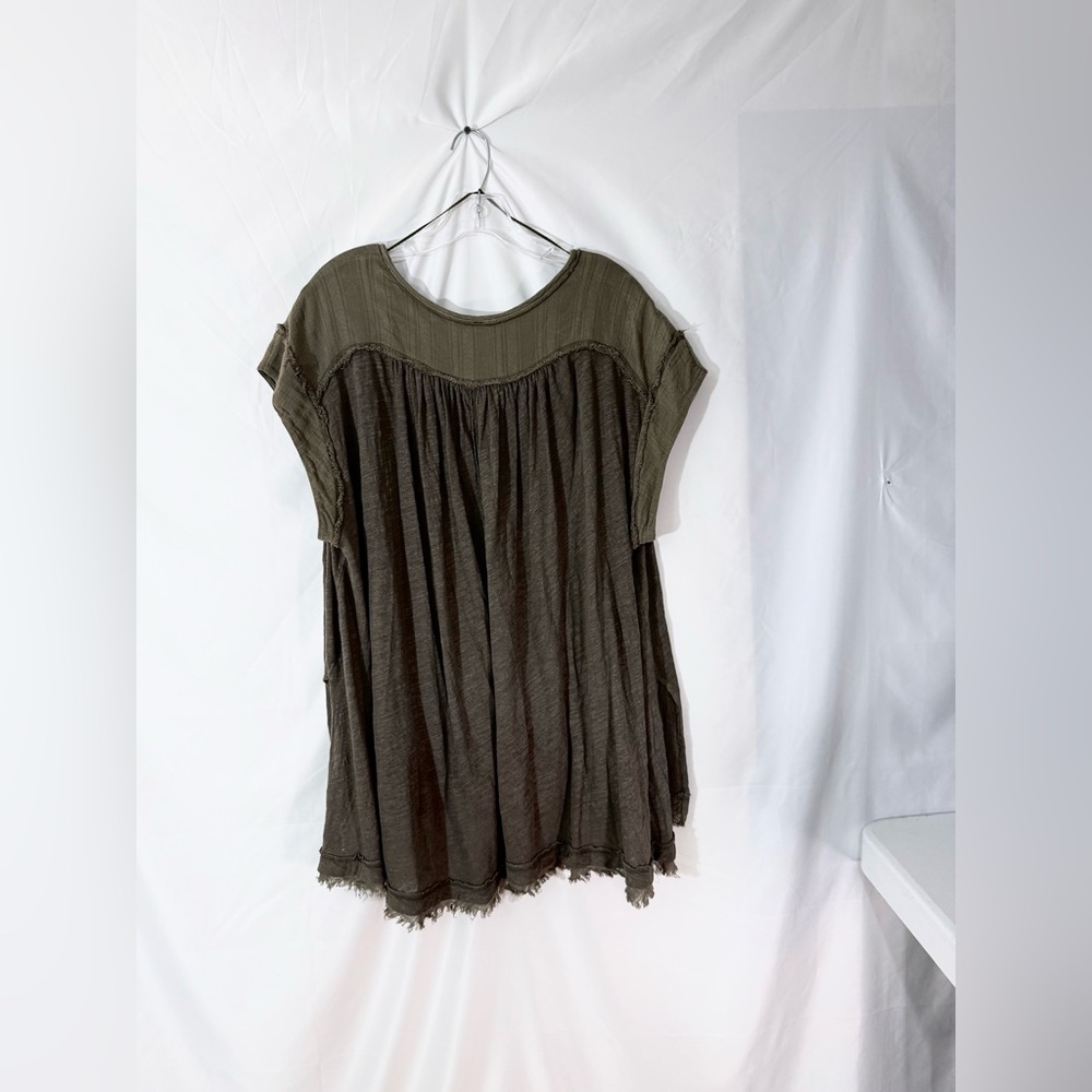 Free People Aster Henley Oversized 1/2 Button Up Jersey T-Shirt With Raw Edges - Picture 15 of 16